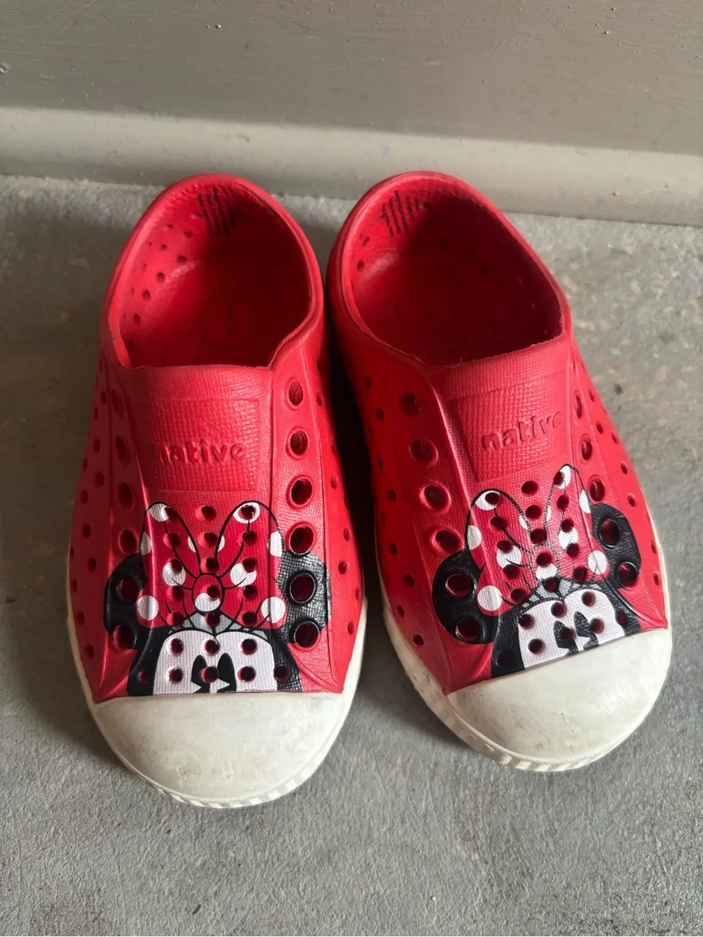 DisneyxNative Kids Red‎ Slip-On Casual Shoe Minnie